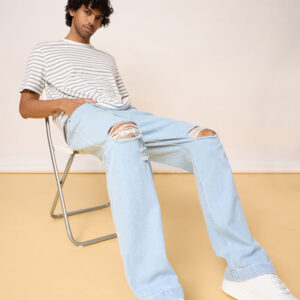 Men?s Light Blue Straight Fit Jeans with Knee Rips